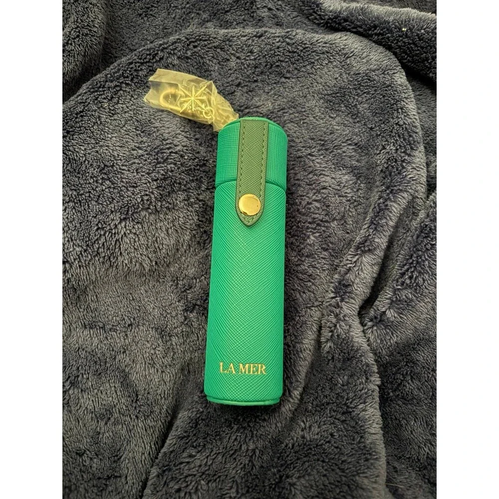 La Mer lip balm holder